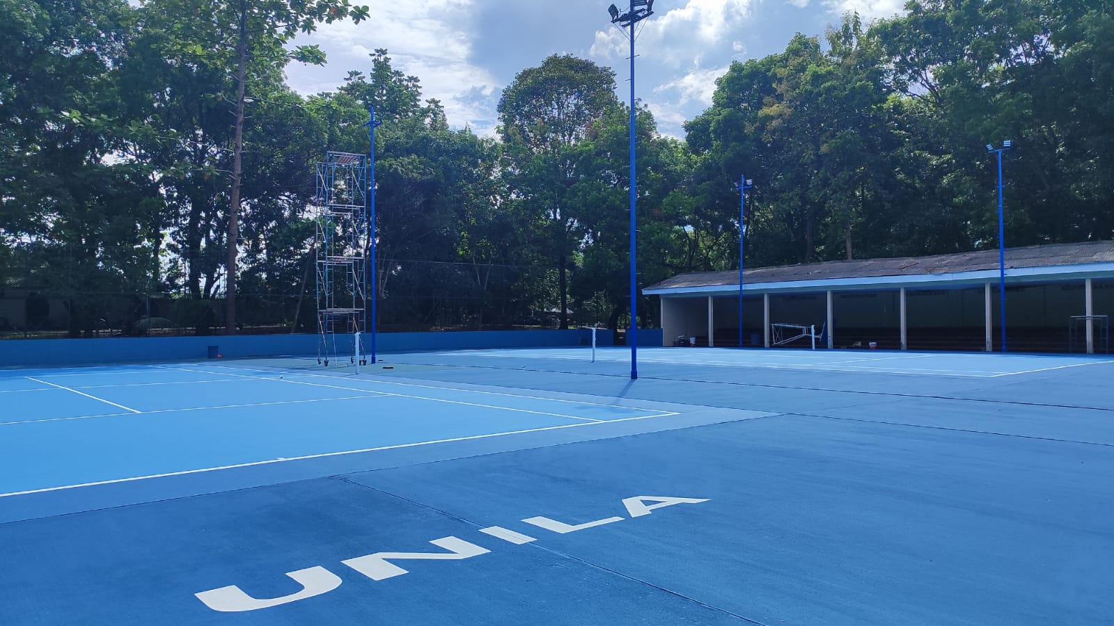 Foto LAPANGAN TENIS