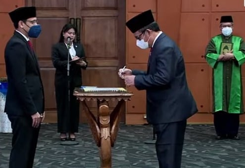 Cover Prof. Dr. Sunyono, M.Si. Resmi dilantik sebagai Dekan FKIP Unila periode 2022-2026